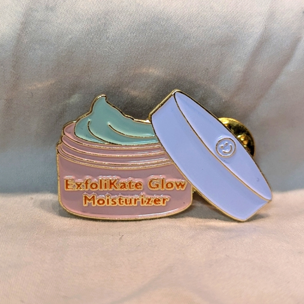 ExfoliKate® Glow Moisturizer Enamel Pin